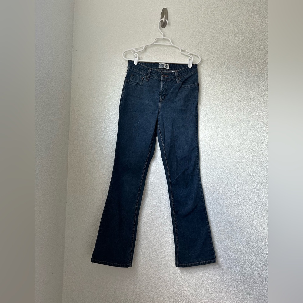 Signature Levi